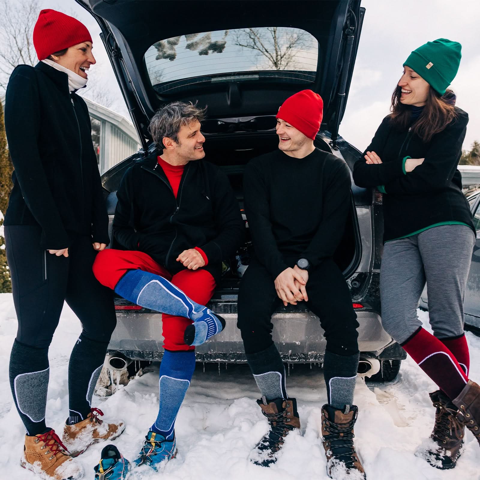 SSK39BK-5_cushioned_padded_wool_ski_socks_b53cd688-7708-4186-9828-df73701a4420.jpg